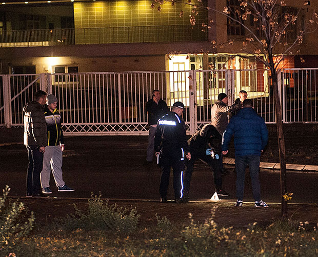 ПУЦЊАВА У БЕОГРАДУ: Младић (20) тешко рањен код Новог бежанијског гробља (Фото)